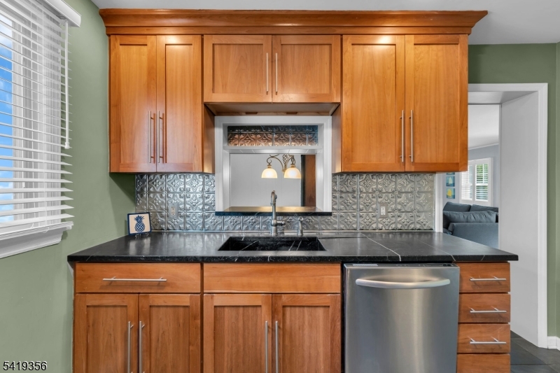 465 Franklin Tpke