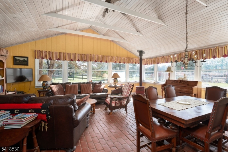 1015 Cherry Hill Rd