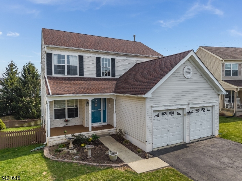 414 HAMILTON DRIVE