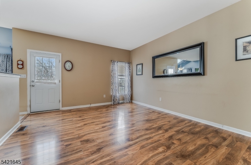 414 HAMILTON DRIVE