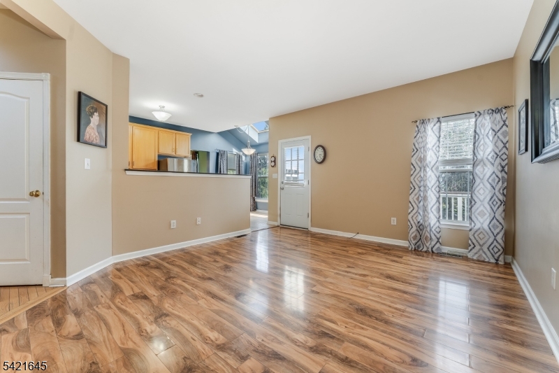 414 HAMILTON DRIVE