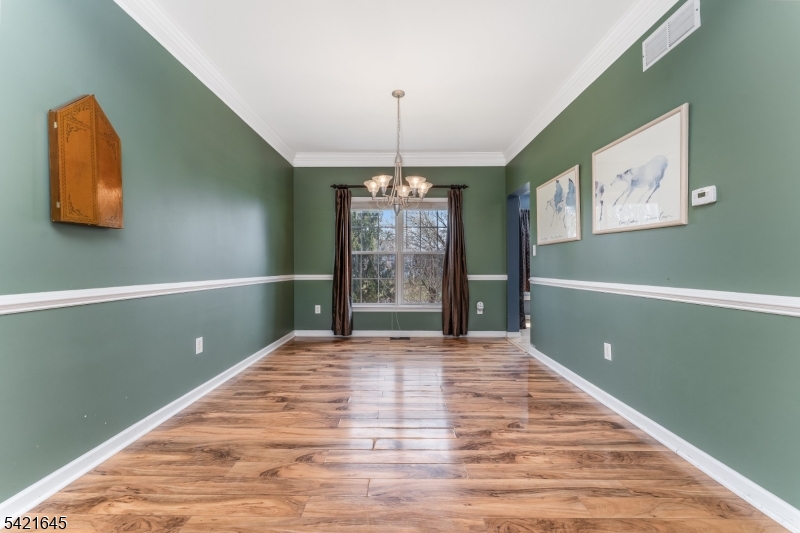 414 HAMILTON DRIVE