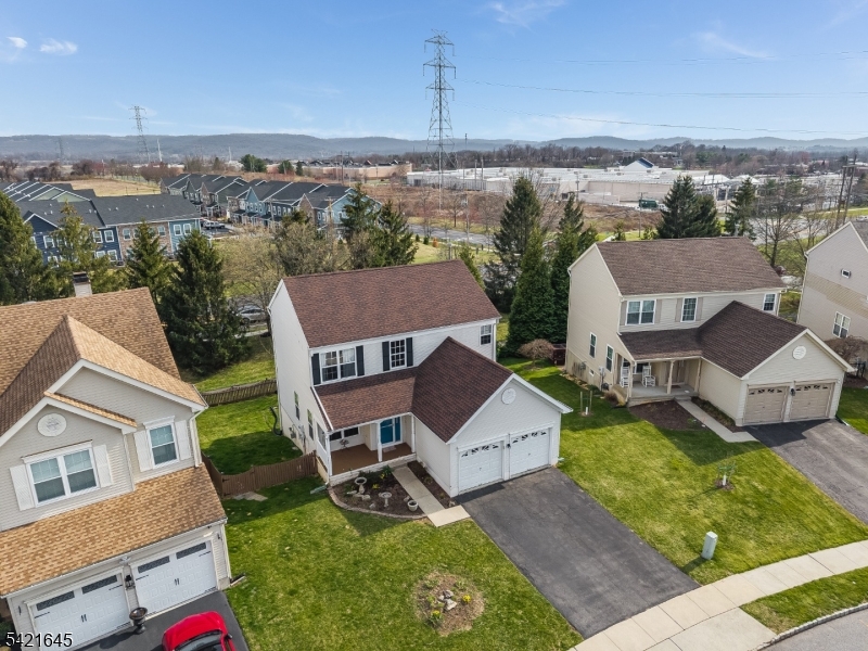 414 HAMILTON DRIVE