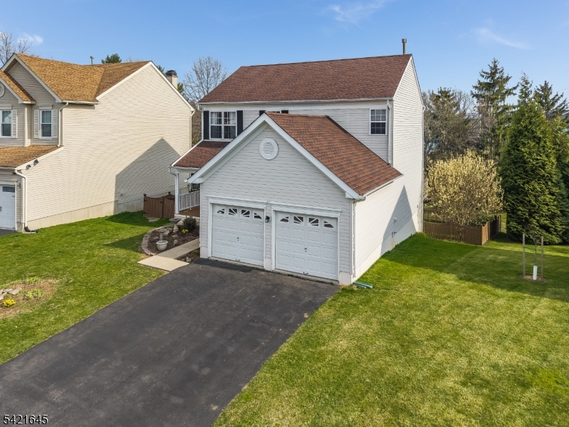 414 HAMILTON DRIVE