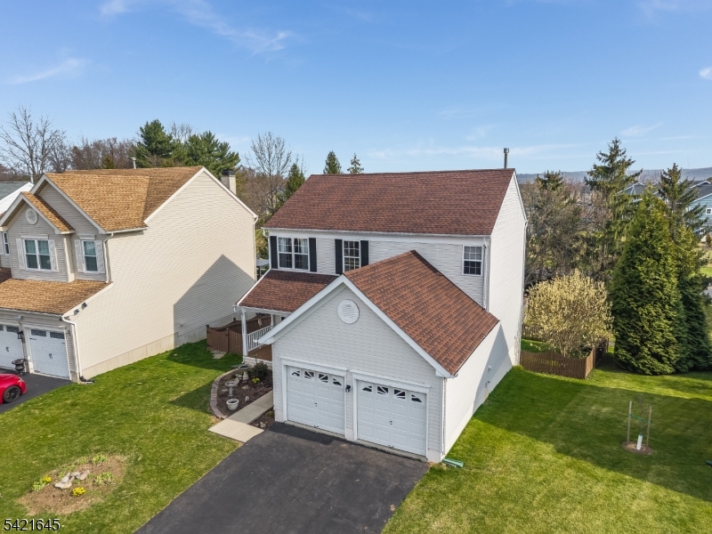 414 HAMILTON DRIVE