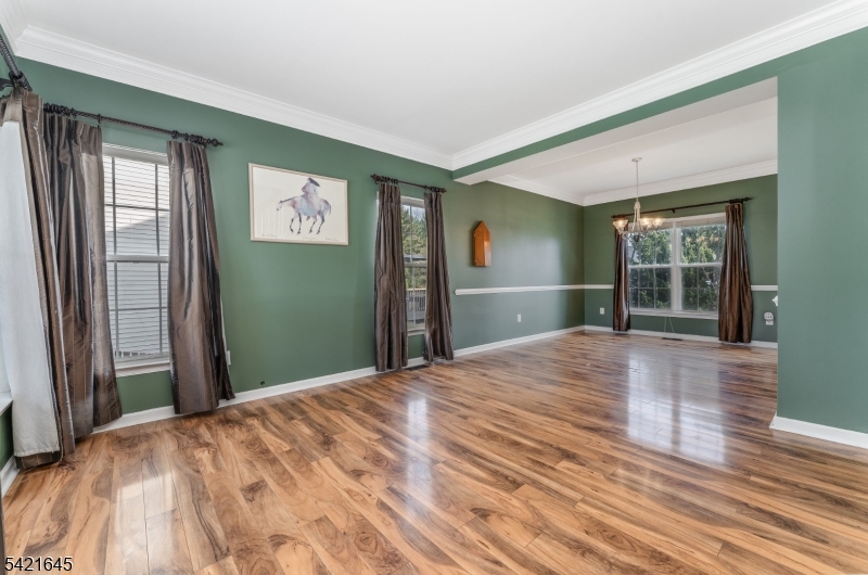 414 HAMILTON DRIVE