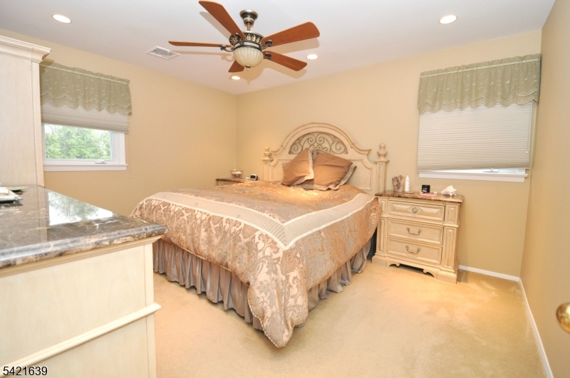 28 Jefferson Pl