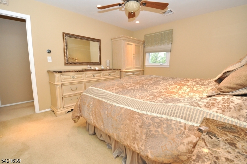 28 Jefferson Pl