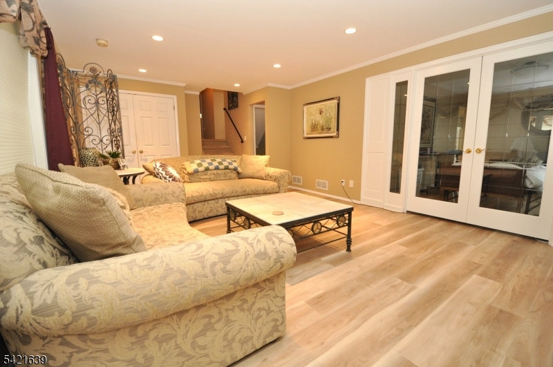 28 Jefferson Pl