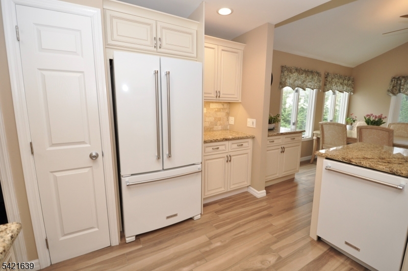 28 Jefferson Pl