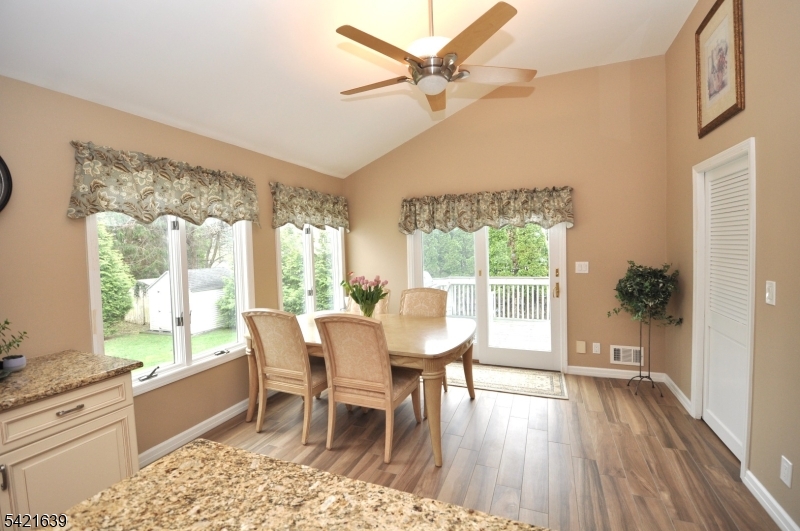 28 Jefferson Pl