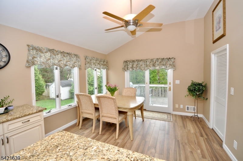 28 Jefferson Pl