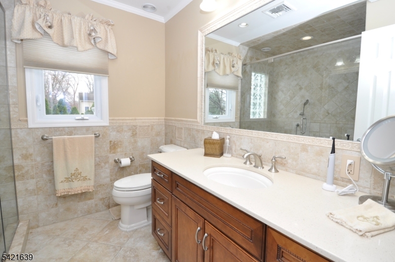 28 Jefferson Pl