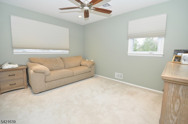 28 Jefferson Pl