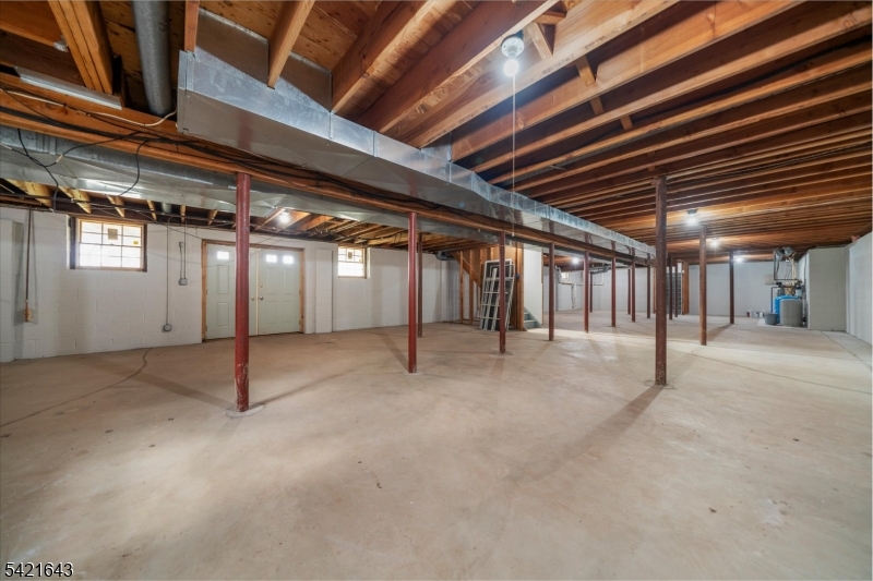 10 Blue Cliff Dr