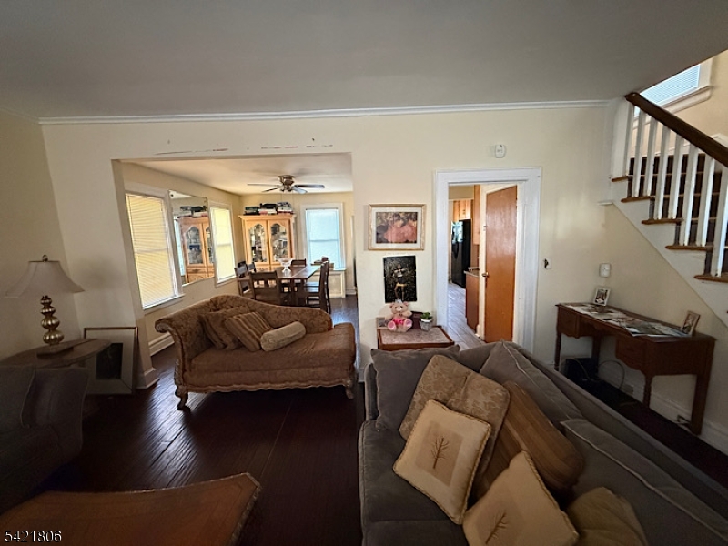 85 Laventhal Ave