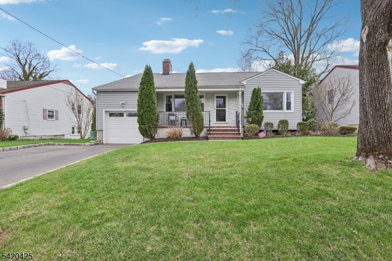 42 Nomahegan Ct