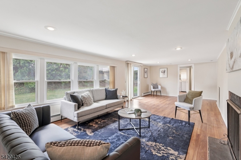 42 Nomahegan Ct