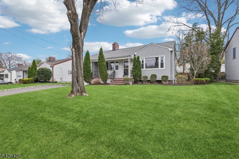 42 Nomahegan Ct