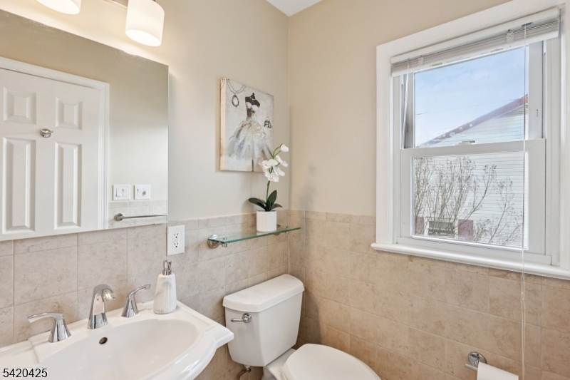 42 Nomahegan Ct