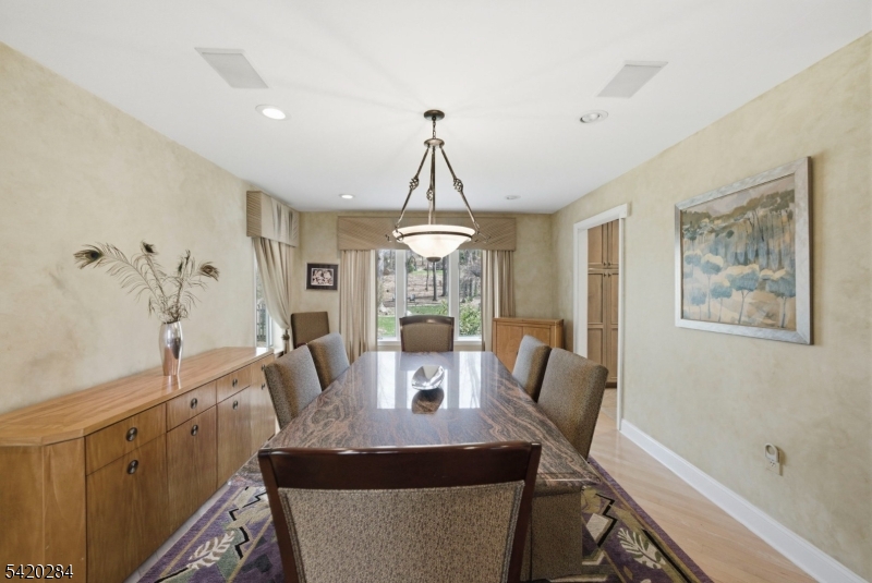 15 Turner Ln