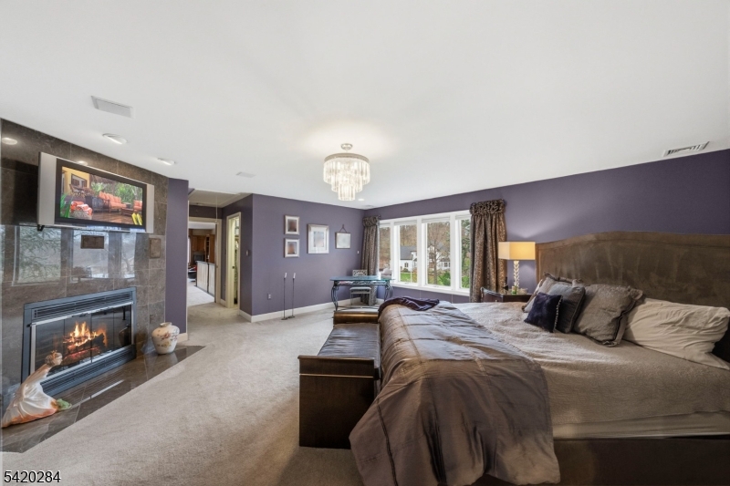 15 Turner Ln