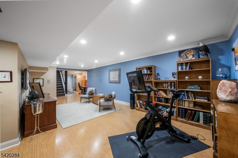 15 Turner Ln