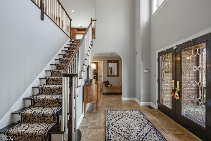 15 Turner Ln