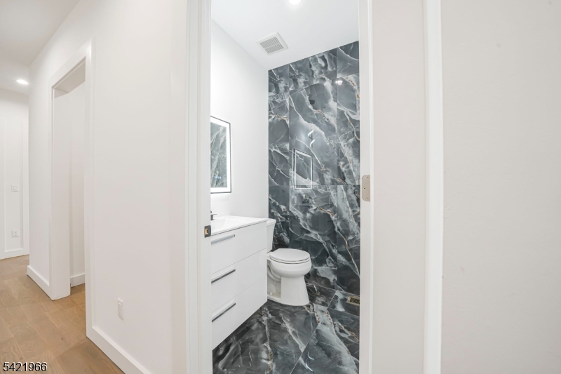85 Pine Brook Rd