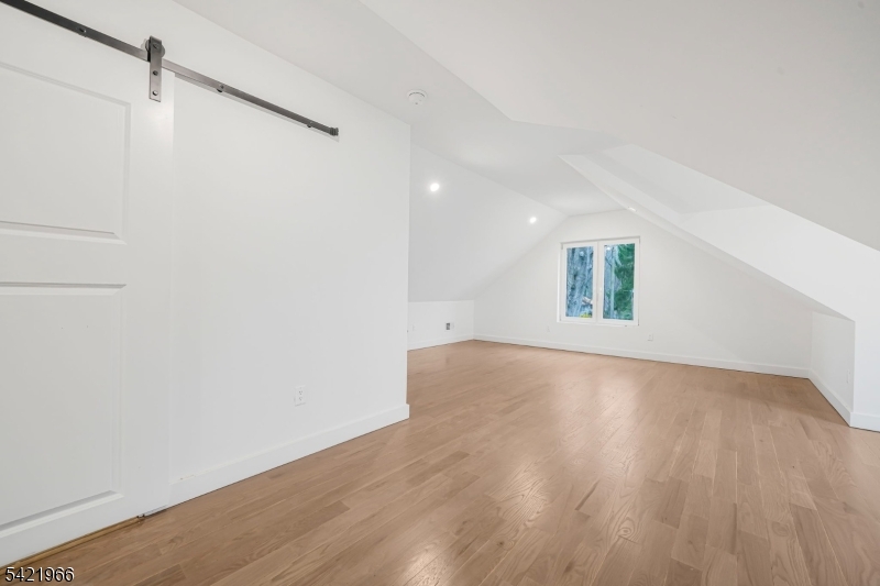 85 Pine Brook Rd