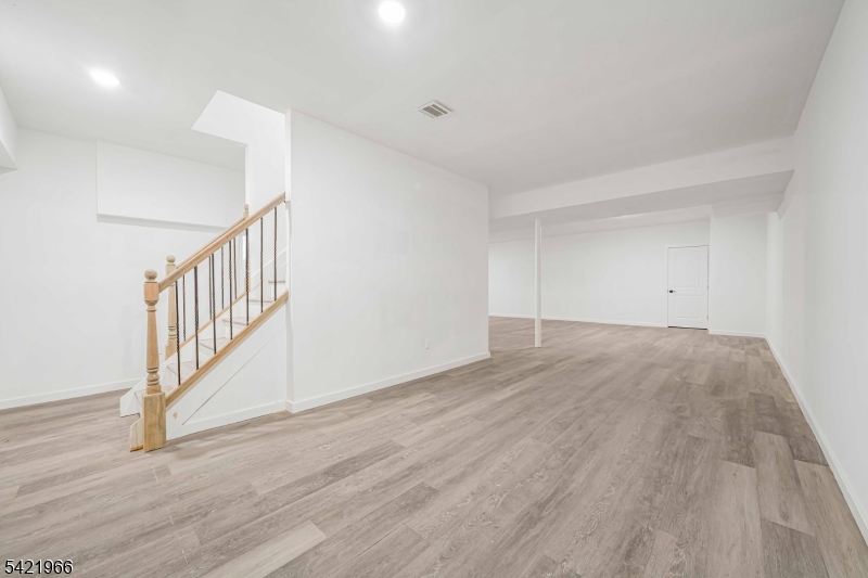 85 Pine Brook Rd