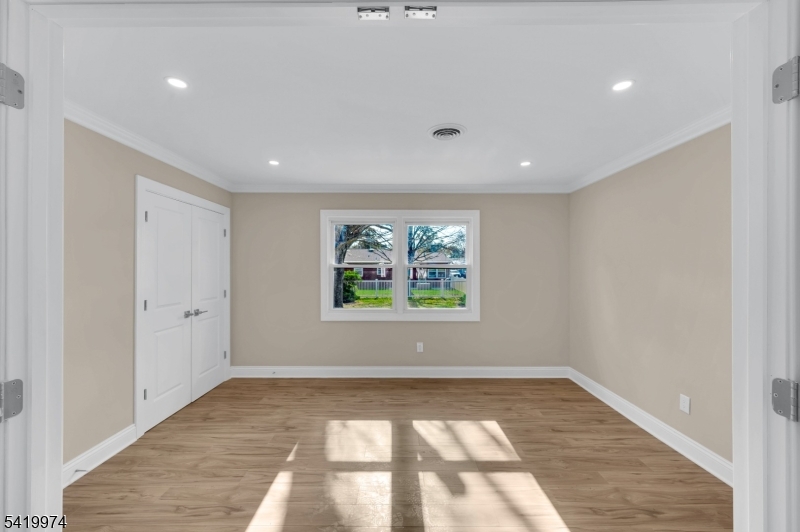 3 Pembroke Ln