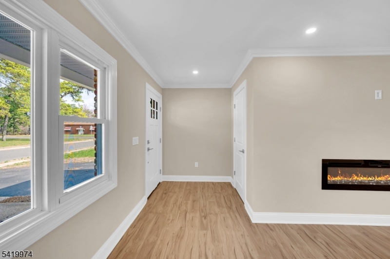 3 Pembroke Ln