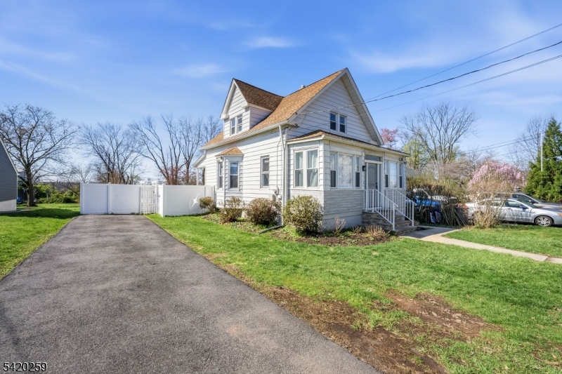 548 Bridgewater Ave