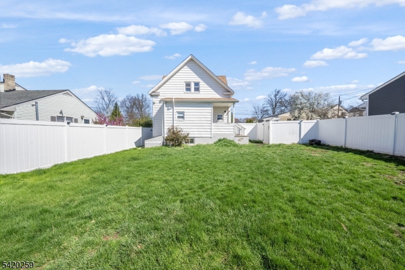 548 Bridgewater Ave