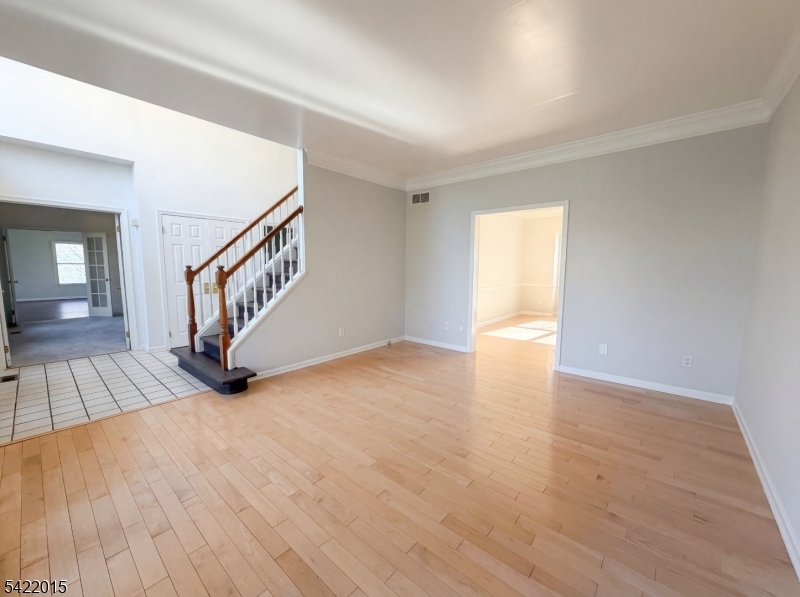40 Glen Eagles Rd