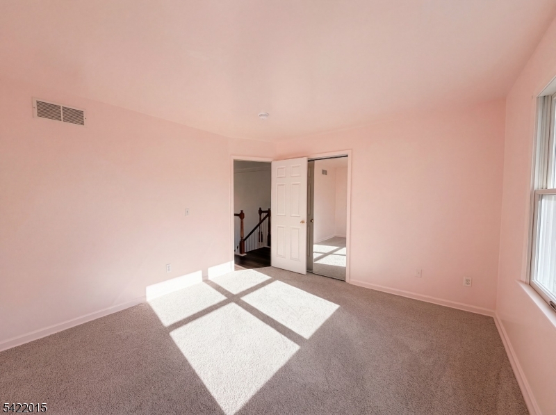 40 Glen Eagles Rd
