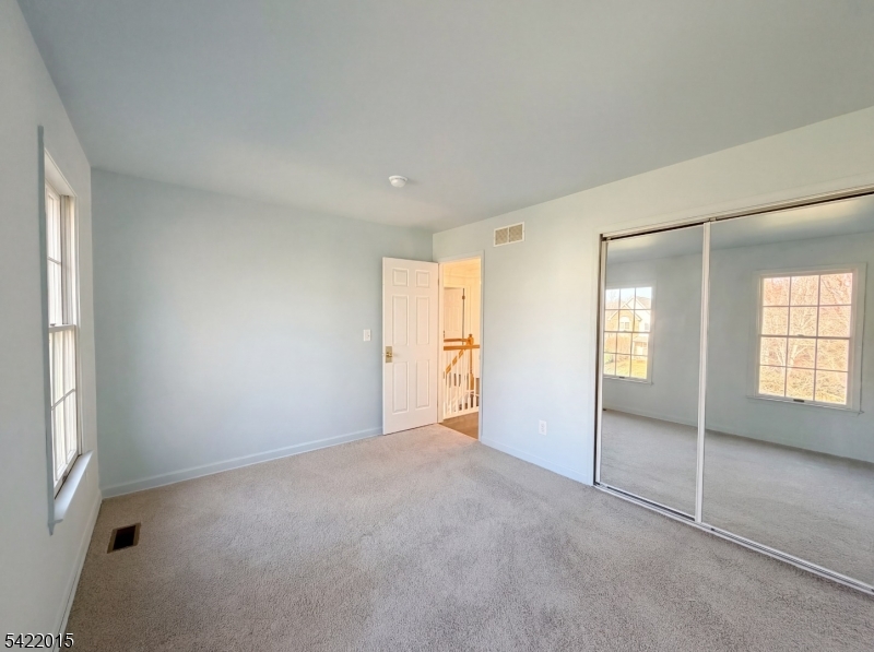 40 Glen Eagles Rd
