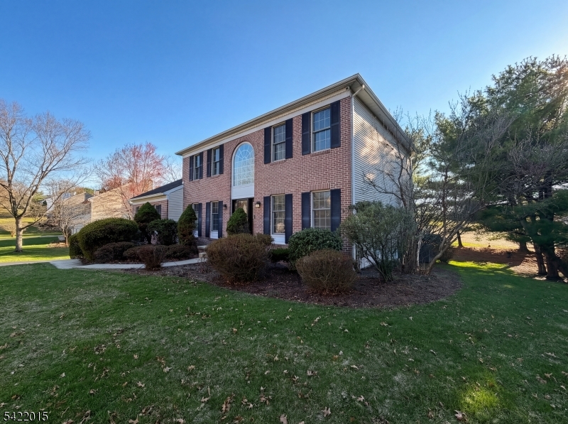 40 Glen Eagles Rd