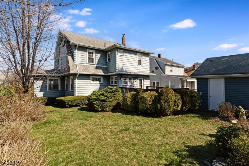 52 Manner Ave