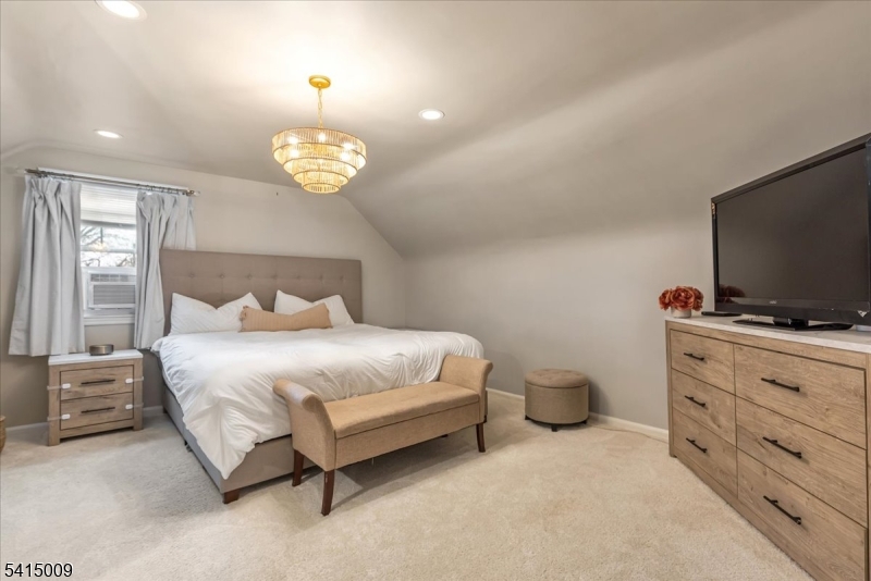 314 Carteret Ter
