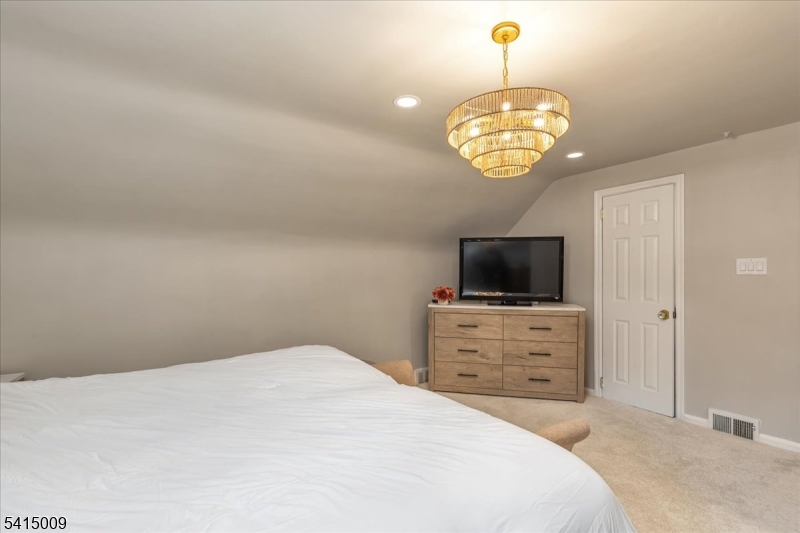 314 Carteret Ter