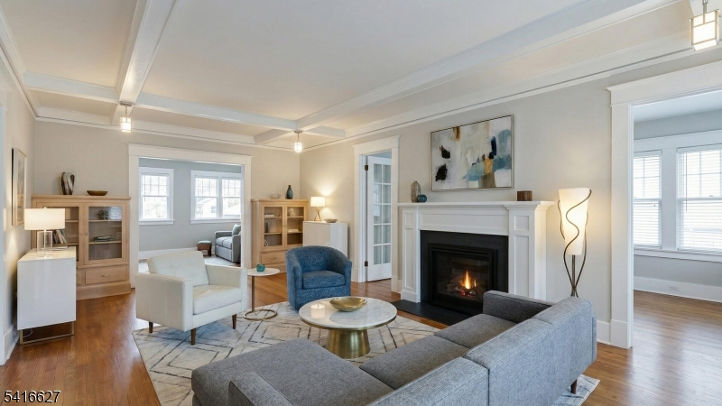 555 Shackamaxon Dr