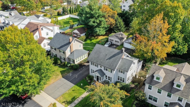 555 Shackamaxon Dr