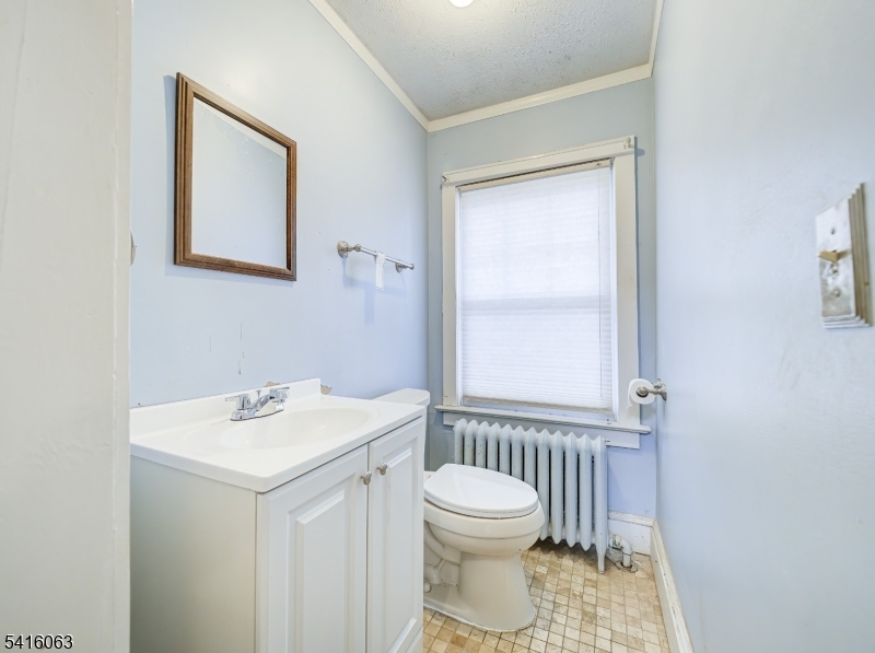 24 W Main St