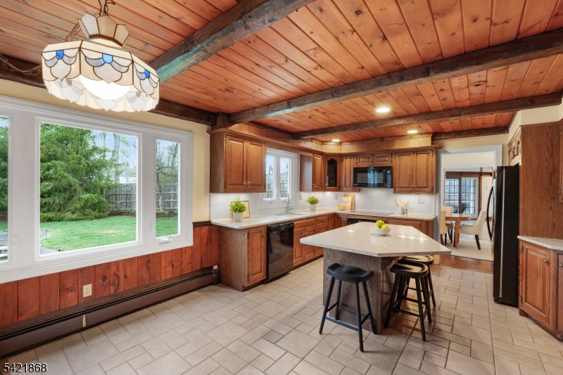 10 Turtleback Rd