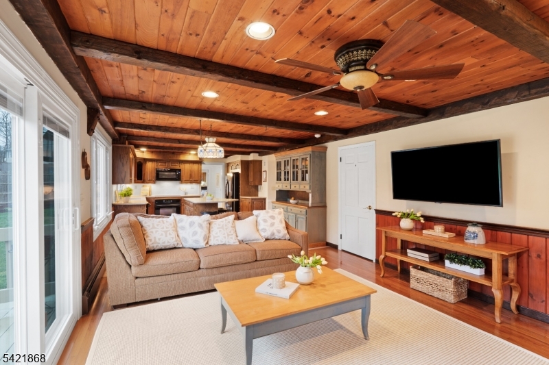 10 Turtleback Rd