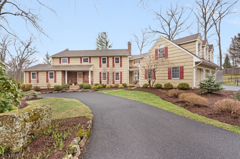 10 Turtleback Rd