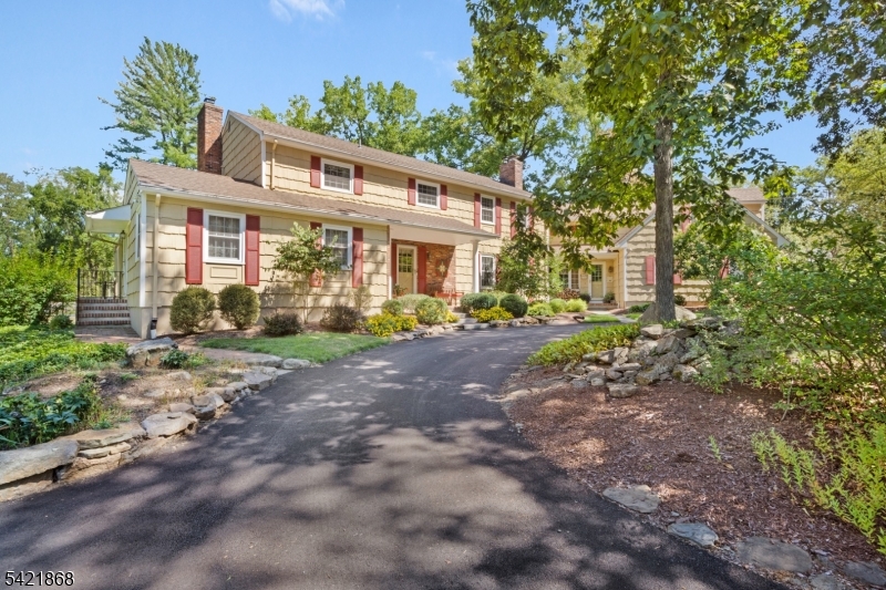 10 Turtleback Rd
