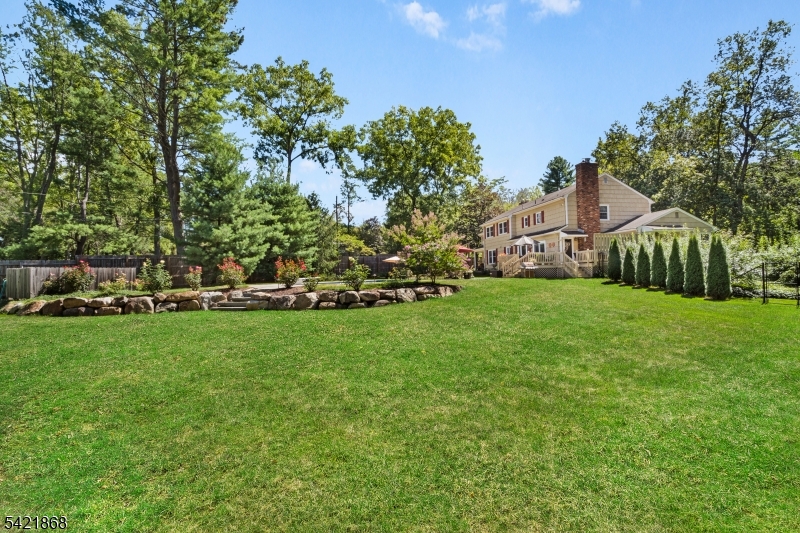 10 Turtleback Rd
